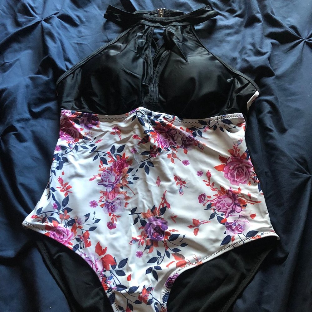 Halter Neck Patchwork Cross Back One Piece Swimwear